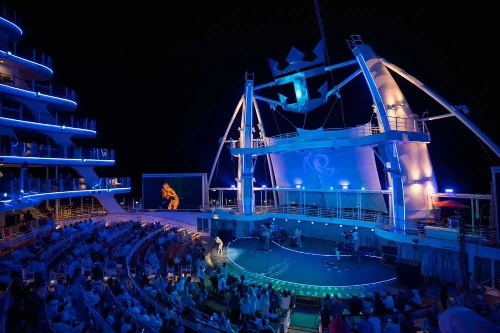 Allure of the Seas pictures